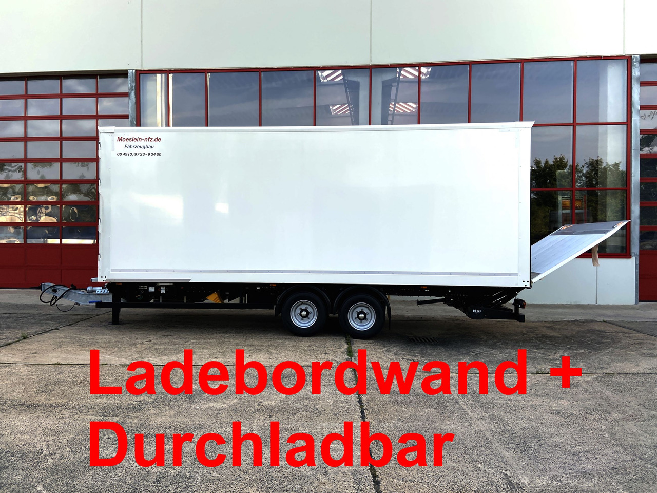 Möslein TK0105D-L Weiß Tandem Koffer, Ladebordwand 1,5 t + DurchladbarNeufahrzeug -- - Furgoonjärelhaagis: pilt 1 Möslein TK0105D-L Weiß Tandem Koffer, Ladebordwand 1,5 t + DurchladbarNeufahrzeug -- - Furgoonjärelhaagis: pilt 1