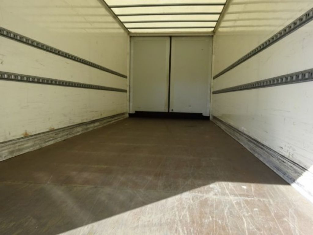 Möslein TKO 105 Schwebheim Tandemkoffer, Ladebordwand + Durchladbar - Furgoonjärelhaagis: pilt 5 Möslein TKO 105 Schwebheim Tandemkoffer, Ladebordwand + Durchladbar - Furgoonjärelhaagis: pilt 5