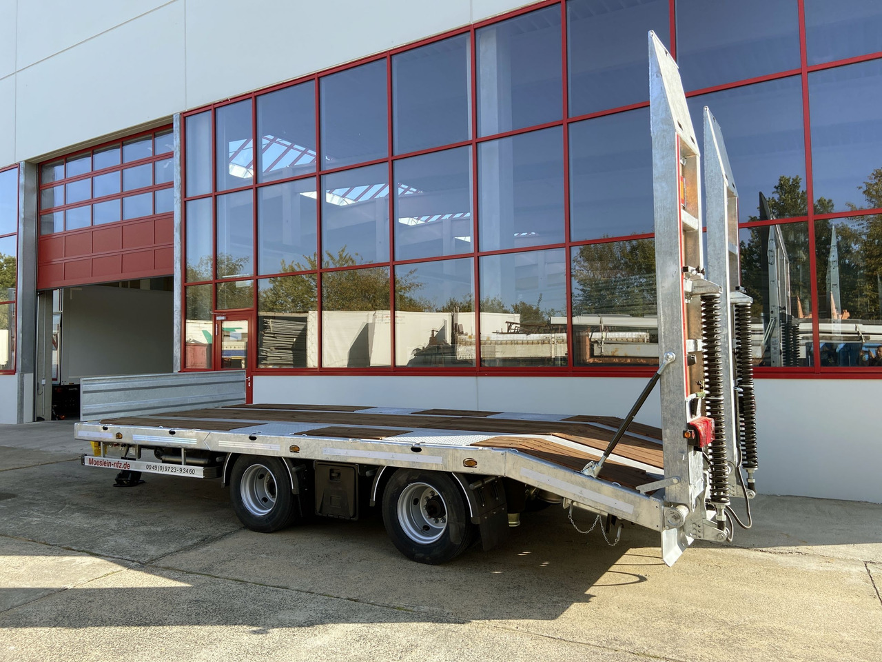 Möslein TT19 - 7,2 19 t Tandemtieflader, Luftgefedert, NEU liising Möslein TT19 - 7,2 19 t Tandemtieflader, Luftgefedert, NEU: pilt 9 Möslein TT19 - 7,2 19 t Tandemtieflader, Luftgefedert, NEU liising Möslein TT19 - 7,2 19 t Tandemtieflader, Luftgefedert, NEU: pilt 9
