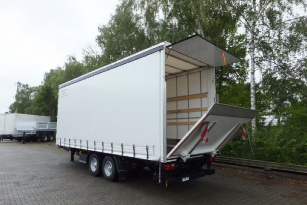 Tenthaagis Möslein  neuer Planenanhänger, Ladebordwand + Durchladba: pilt 9