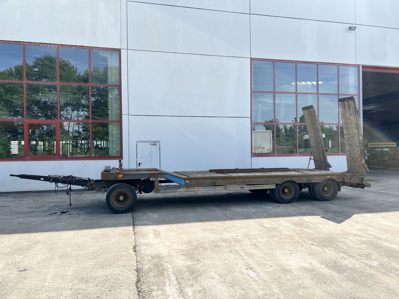 Müller Mitteltal T3 3 Achs Tieflader mit ABS - Madal platvorm järelhaagis: pilt 1 Müller Mitteltal T3 3 Achs Tieflader mit ABS - Madal platvorm järelhaagis: pilt 1