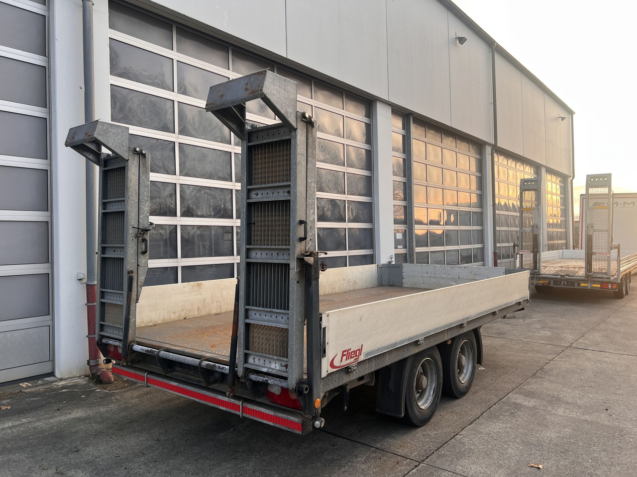 Tt Tandemtieflader - Madal platvorm järelhaagis: pilt 5 Tt Tandemtieflader - Madal platvorm järelhaagis: pilt 5