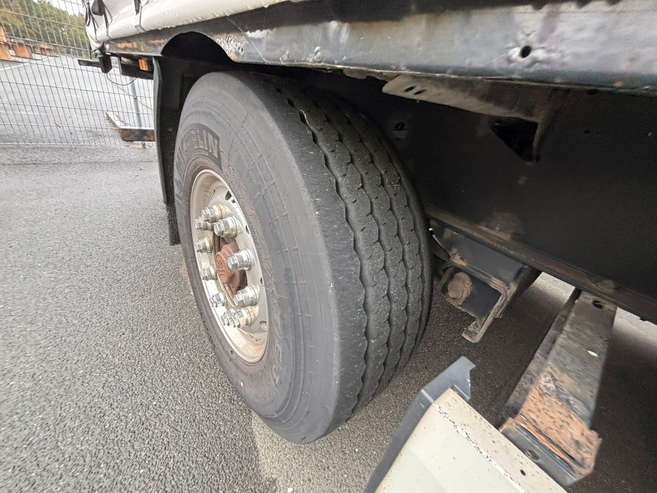 Krone SD Plane Mitnahmestapler Nachlaufachse - Tentpoolhaagis: pilt 5 Krone SD Plane Mitnahmestapler Nachlaufachse - Tentpoolhaagis: pilt 5