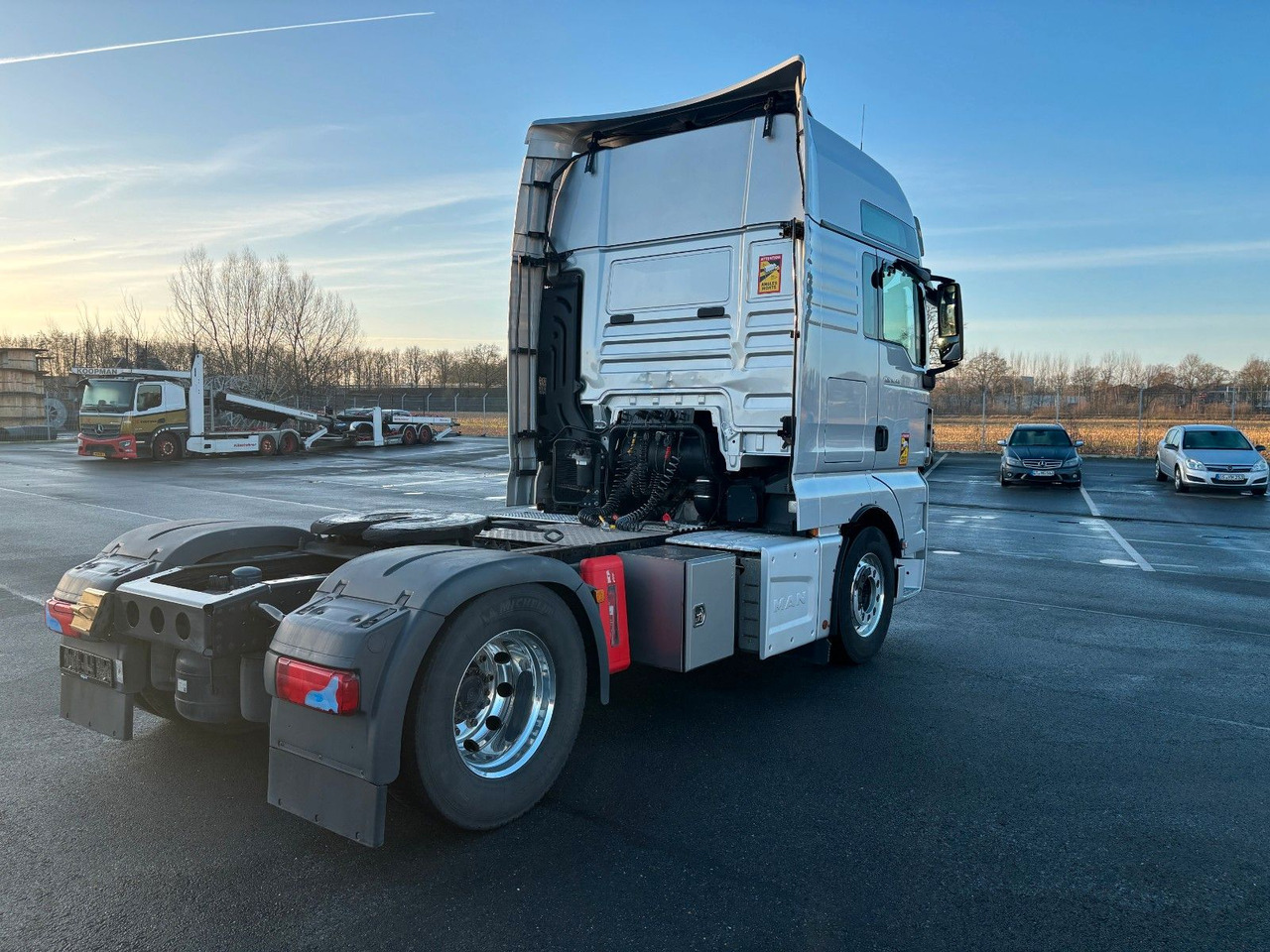 MAN TGX 18.510 XXL Retarder ACC LGS - Sadulveok: pilt 5 MAN TGX 18.510 XXL Retarder ACC LGS - Sadulveok: pilt 5