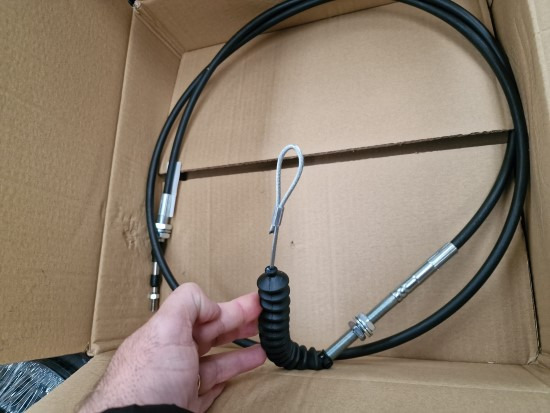 CASE 580, 580F, 580G, 580K, 580SK, 580LE, 580SLE, 580SM, 580M, 580 SUPER (CABLE DE FRENO) - Piduriosad - Ehitusmasinad: pilt 1 CASE 580, 580F, 580G, 580K, 580SK, 580LE, 580SLE, 580SM, 580M, 580 SUPER (CABLE DE FRENO) - Piduriosad - Ehitusmasinad: pilt 1
