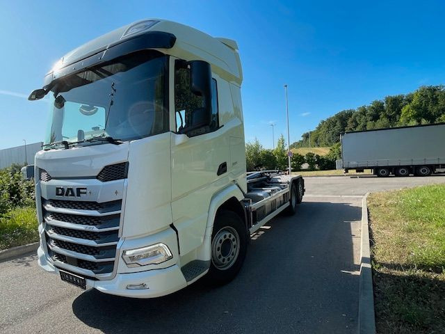 DAF FAN XF 480 mit VDL Abrollkipper DAF FAN XF 480 mit VDL Abrollkipper - Konkstõstukiga veoauto: pilt 1 DAF FAN XF 480 mit VDL Abrollkipper DAF FAN XF 480 mit VDL Abrollkipper - Konkstõstukiga veoauto: pilt 1