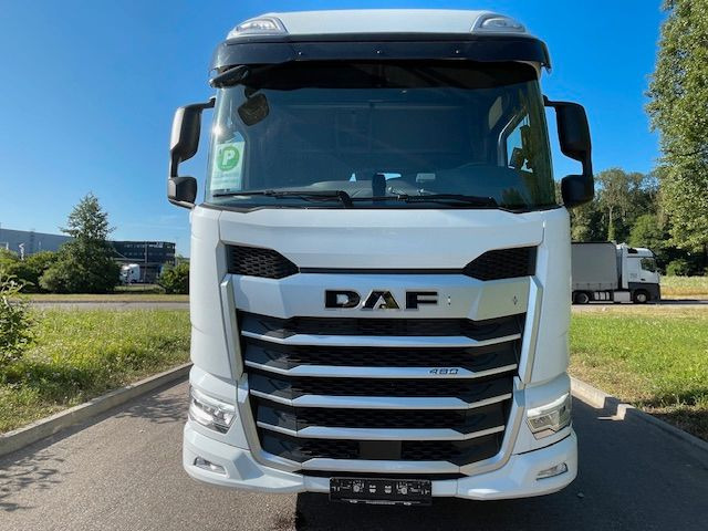 DAF FAN XF 480 mit VDL Abrollkipper DAF FAN XF 480 mit VDL Abrollkipper - Konkstõstukiga veoauto: pilt 2 DAF FAN XF 480 mit VDL Abrollkipper DAF FAN XF 480 mit VDL Abrollkipper - Konkstõstukiga veoauto: pilt 2