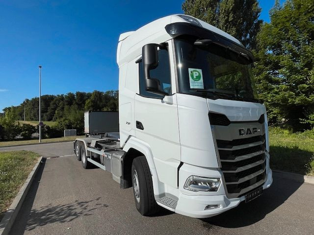DAF FAN XF 480 mit VDL Abrollkipper DAF FAN XF 480 mit VDL Abrollkipper - Konkstõstukiga veoauto: pilt 3 DAF FAN XF 480 mit VDL Abrollkipper DAF FAN XF 480 mit VDL Abrollkipper - Konkstõstukiga veoauto: pilt 3