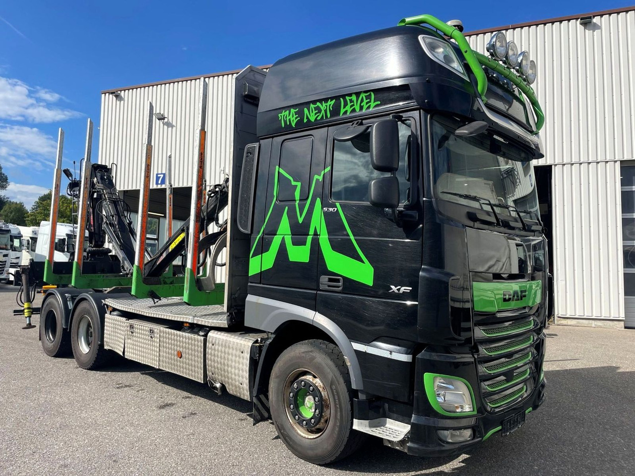 DAF FAT XF 530 SSC, Holztransport, Greifer mit Säge - Metsaveok, Kraanaga veoauto: pilt 1 DAF FAT XF 530 SSC, Holztransport, Greifer mit Säge - Metsaveok, Kraanaga veoauto: pilt 1