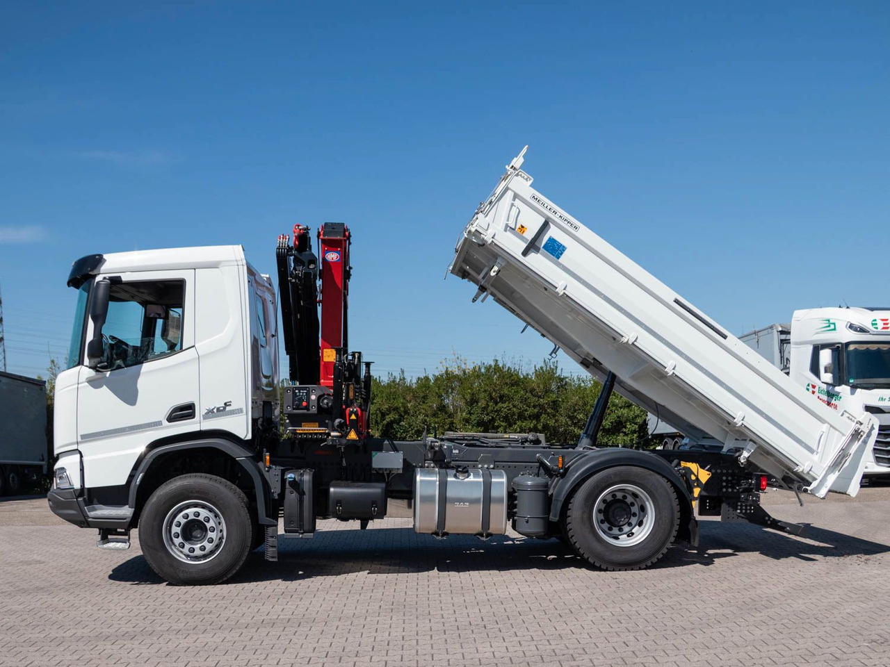 DAF XDC 370 FA Meiller Krankipper HMF DAF XDC 370 FA Meiller Krankipper HMF - Kallurauto: pilt 3 DAF XDC 370 FA Meiller Krankipper HMF DAF XDC 370 FA Meiller Krankipper HMF - Kallurauto: pilt 3