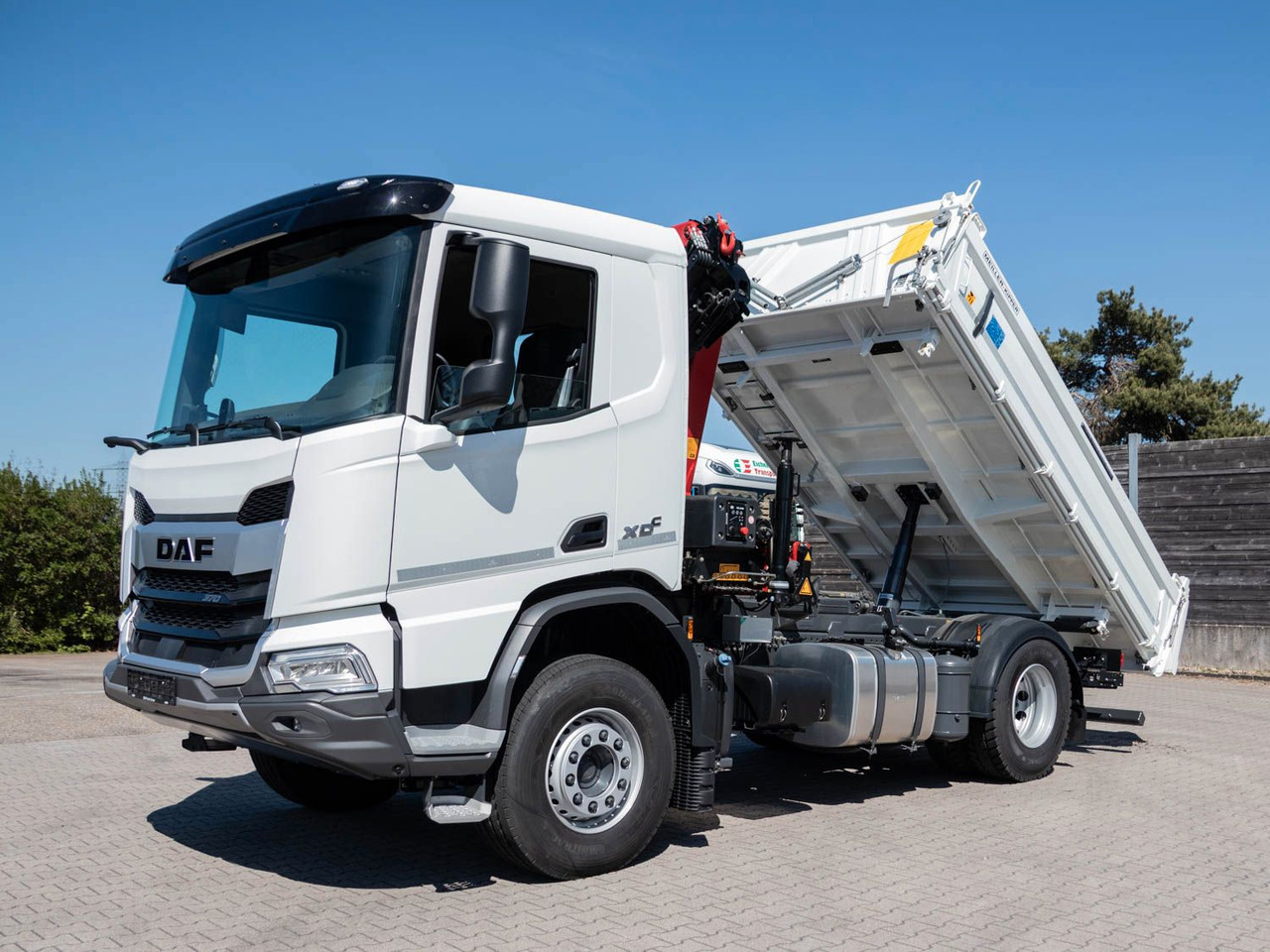 DAF XDC 370 FA Meiller Krankipper HMF DAF XDC 370 FA Meiller Krankipper HMF - Kallurauto: pilt 2 DAF XDC 370 FA Meiller Krankipper HMF DAF XDC 370 FA Meiller Krankipper HMF - Kallurauto: pilt 2