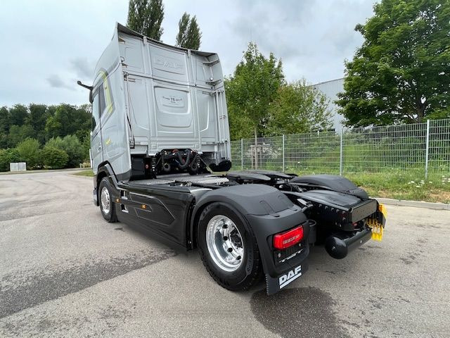 DAF XG+ 480 FT 75 Jahre DAF Edition "Limitiert" DAF XG+ 480 FT 75 Jahre DAF Edition - Sadulveok: pilt 3 DAF XG+ 480 FT 75 Jahre DAF Edition "Limitiert" DAF XG+ 480 FT 75 Jahre DAF Edition - Sadulveok: pilt 3