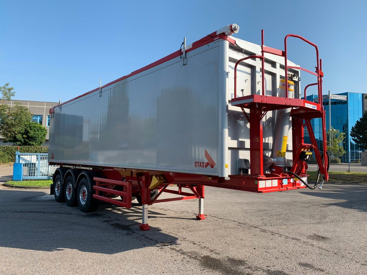 Stas Agrostar 51,8 cbm Stas Agrostar 51,8 cbm - Kallur-poolhaagis: pilt 2 Stas Agrostar 51,8 cbm Stas Agrostar 51,8 cbm - Kallur-poolhaagis: pilt 2