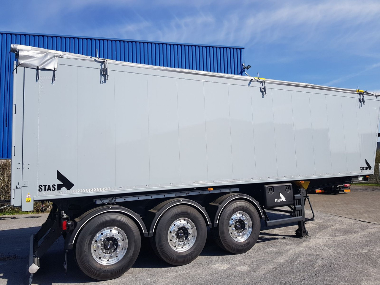 Stas agroSTAR 47,6 cbm Kippsattelauflieger Stas agroSTAR 47,6 cbm Kippsattelauflieger - Kallur-poolhaagis: pilt 5 Stas agroSTAR 47,6 cbm Kippsattelauflieger Stas agroSTAR 47,6 cbm Kippsattelauflieger - Kallur-poolhaagis: pilt 5
