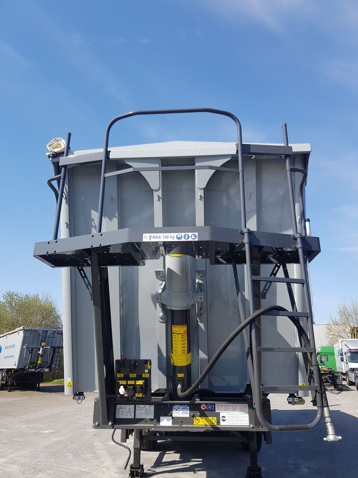 Stas agroSTAR 47,6 cbm Kippsattelauflieger Stas agroSTAR 47,6 cbm Kippsattelauflieger - Kallur-poolhaagis: pilt 3 Stas agroSTAR 47,6 cbm Kippsattelauflieger Stas agroSTAR 47,6 cbm Kippsattelauflieger - Kallur-poolhaagis: pilt 3