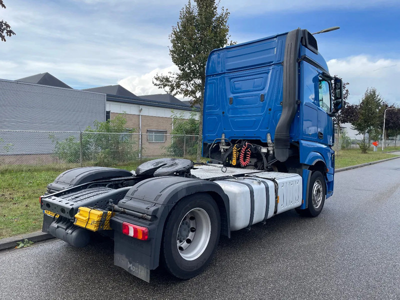 Mercedes-Benz Actros 1943 full adr 2017 only 695.000 km - Sadulveok: pilt 4 Mercedes-Benz Actros 1943 full adr 2017 only 695.000 km - Sadulveok: pilt 4