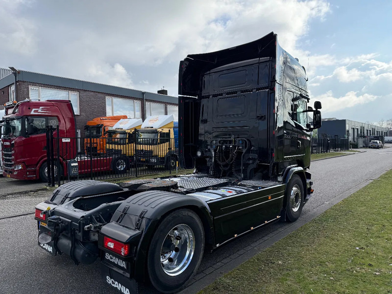 Scania R410 2014 euro 6 black beauty ! met koppeling !!! - Sadulveok: pilt 5 Scania R410 2014 euro 6 black beauty ! met koppeling !!! - Sadulveok: pilt 5