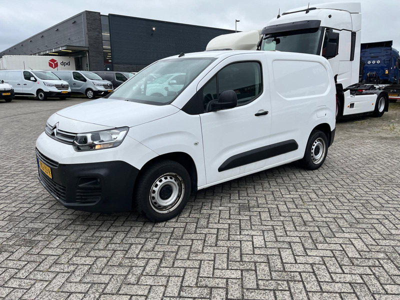 Citroën Berlingo Blue HDI 1,5, Airco, Nav, Bluetooth - Väike kaubik: pilt 2 Citroën Berlingo Blue HDI 1,5, Airco, Nav, Bluetooth - Väike kaubik: pilt 2