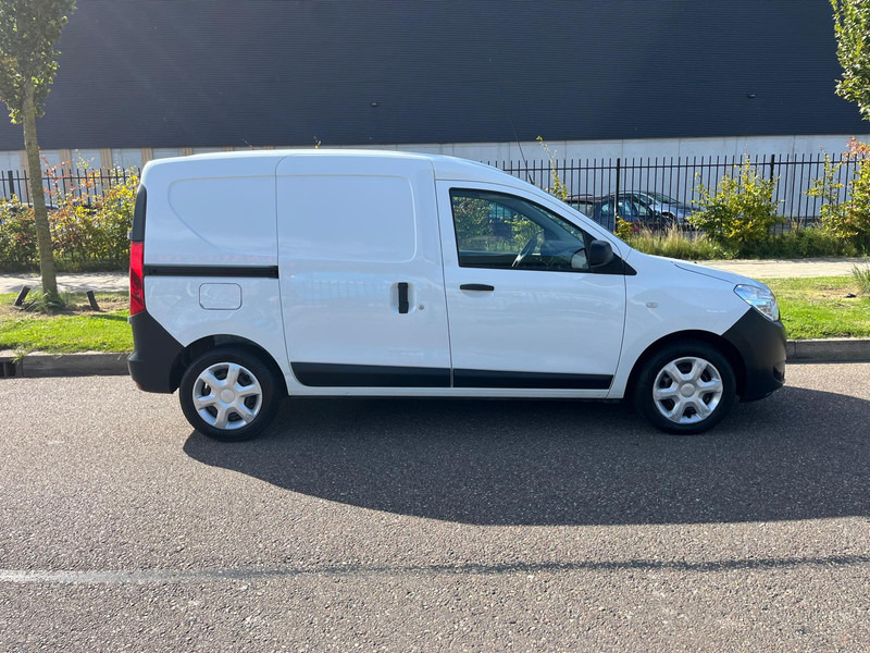 Dacia Dokker 1.5 dci 75 pk Euro 6 - Väike kaubik: pilt 4 Dacia Dokker 1.5 dci 75 pk Euro 6 - Väike kaubik: pilt 4