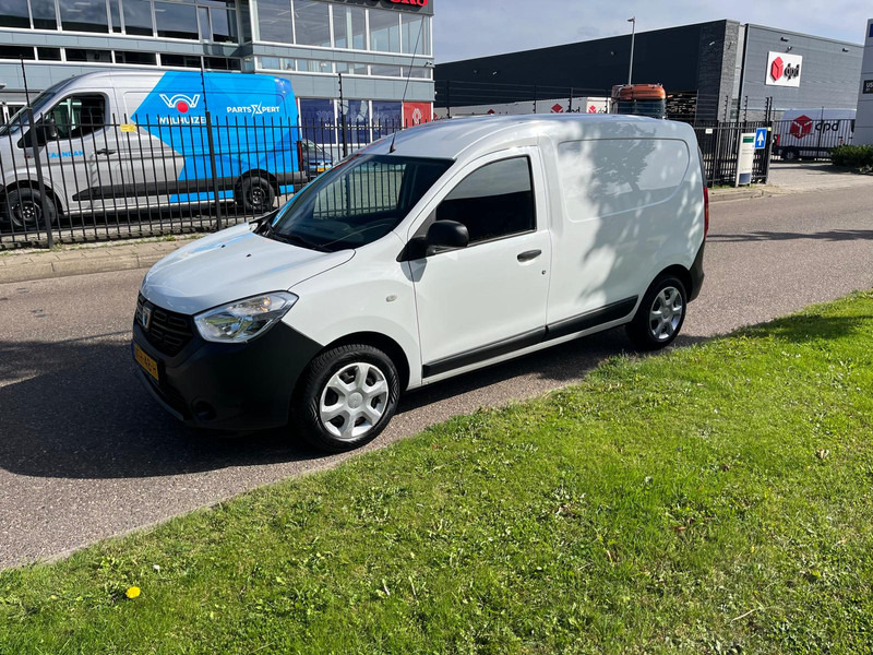 Dacia Dokker 1.5 dci 75 pk Euro 6 - Väike kaubik: pilt 1 Dacia Dokker 1.5 dci 75 pk Euro 6 - Väike kaubik: pilt 1