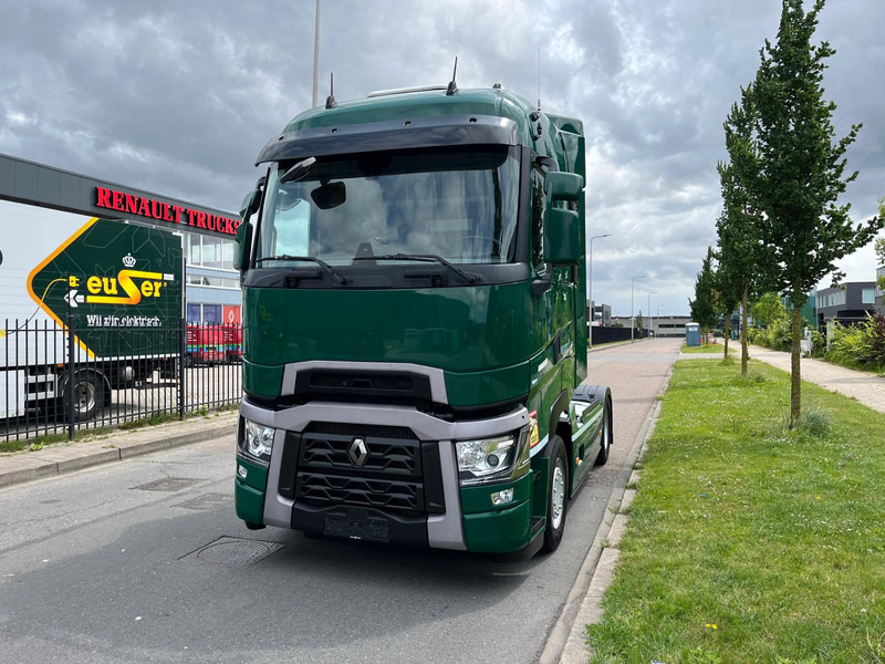 Renault T-13 High 480 T4x2, Highsleeper, Airco, Nav, Bluetooth - Sadulveok: pilt 3 Renault T-13 High 480 T4x2, Highsleeper, Airco, Nav, Bluetooth - Sadulveok: pilt 3