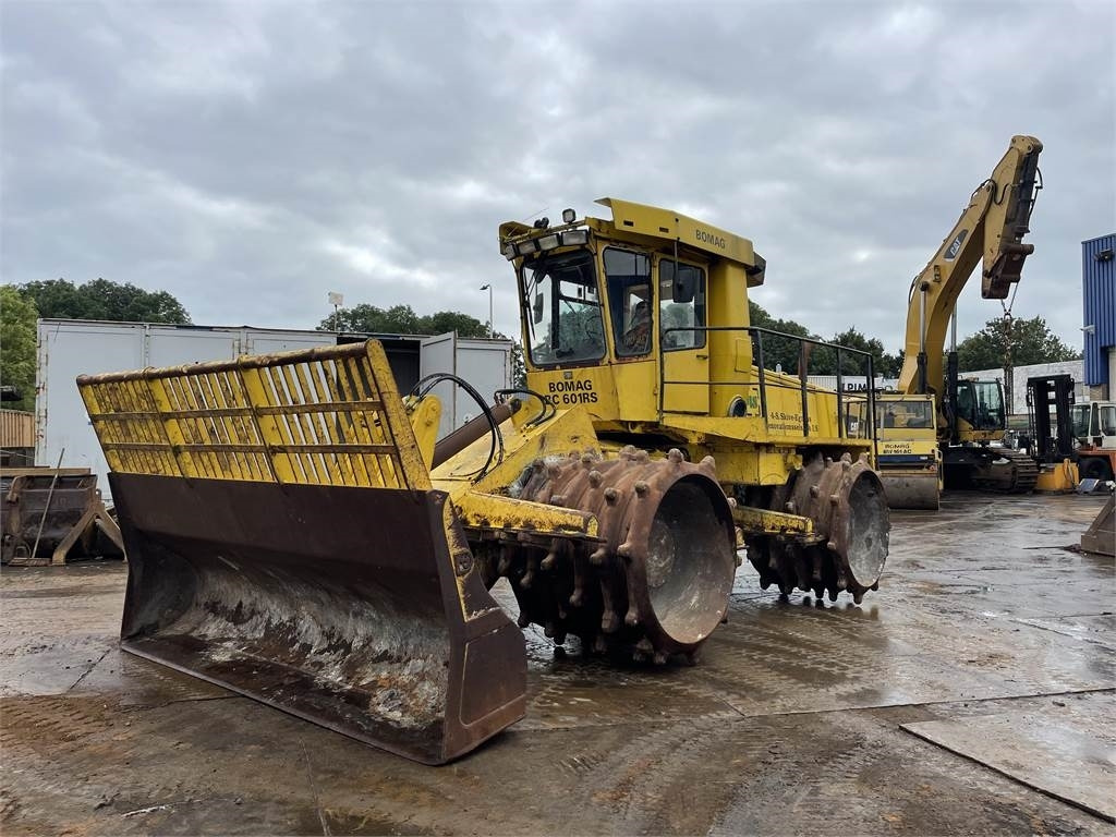 Bomag bc 601 rs - Buldooser: pilt 1 Bomag bc 601 rs - Buldooser: pilt 1