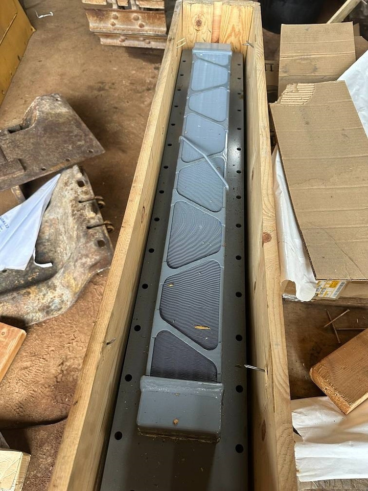 CAT 5N8208 5N-8208 core a after cooler - Radiaator - Ehitusmasinad: pilt 2 CAT 5N8208 5N-8208 core a after cooler - Radiaator - Ehitusmasinad: pilt 2