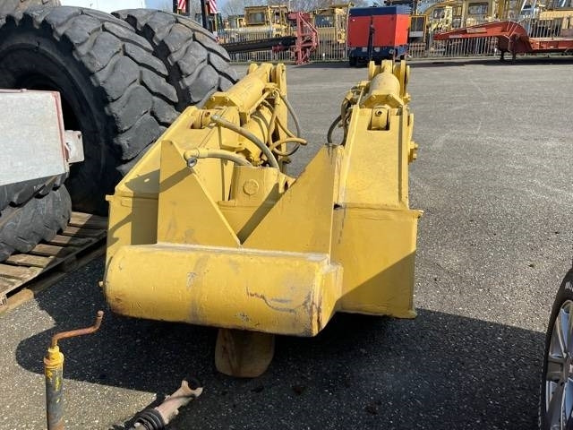 CAT D 8 R Ripper - Kobesti - Ehitusmasinad: pilt 2 CAT D 8 R Ripper - Kobesti - Ehitusmasinad: pilt 2