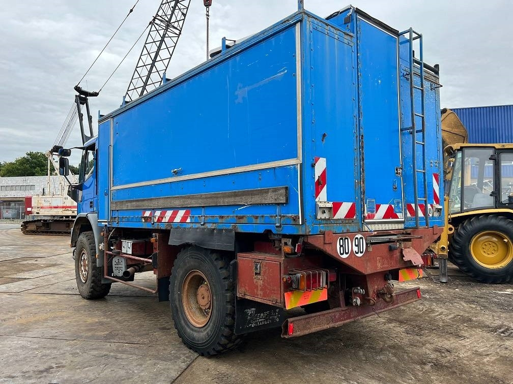 Iveco eurocargo 135E18 4x4 - Kasti veoauto: pilt 3 Iveco eurocargo 135E18 4x4 - Kasti veoauto: pilt 3
