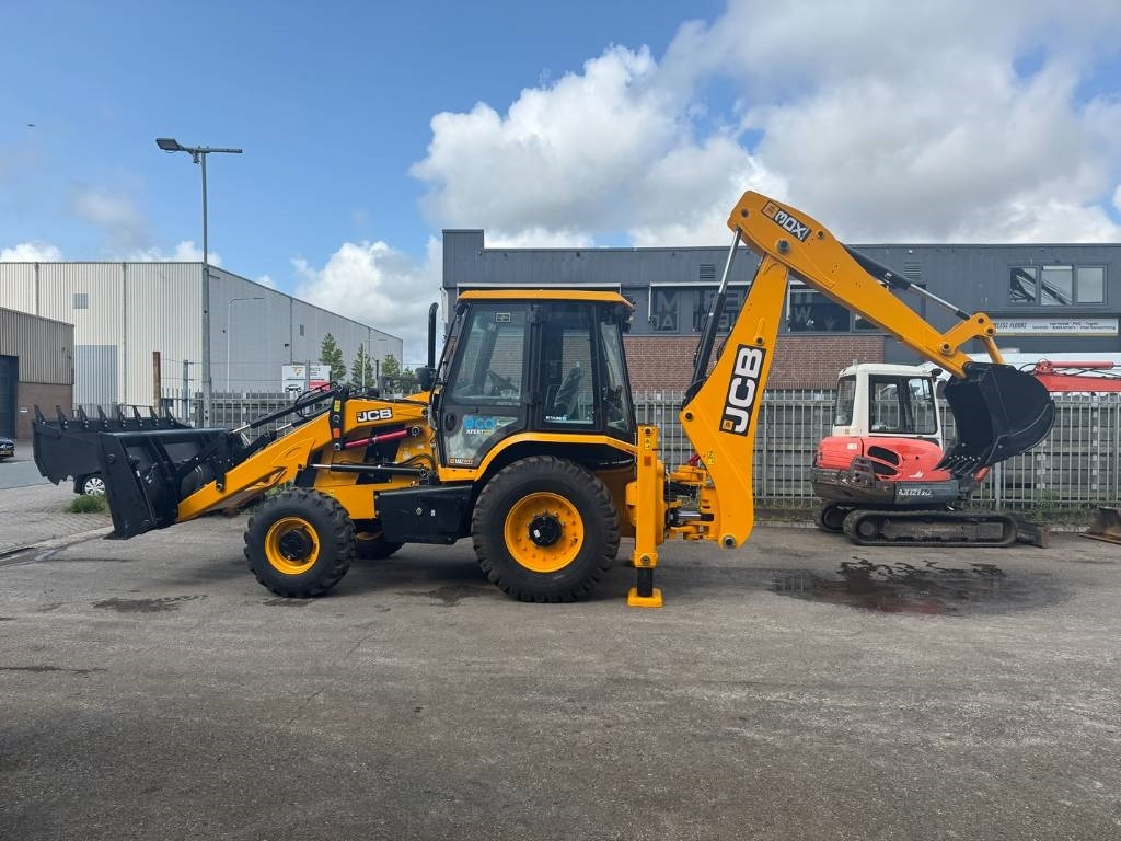 JCB 3 CX ECO 6 in 1 bucket ( UNUSED ) - Ekskavaator-laadur: pilt 1 JCB 3 CX ECO 6 in 1 bucket ( UNUSED ) - Ekskavaator-laadur: pilt 1