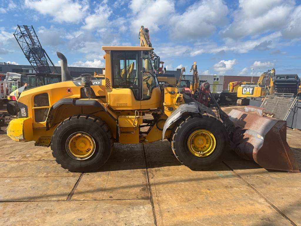 Volvo L 120 G - Rataslaadur: pilt 4 Volvo L 120 G - Rataslaadur: pilt 4