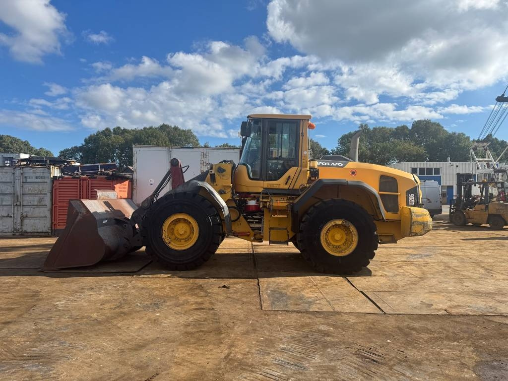 Volvo L 120 G - Rataslaadur: pilt 1 Volvo L 120 G - Rataslaadur: pilt 1
