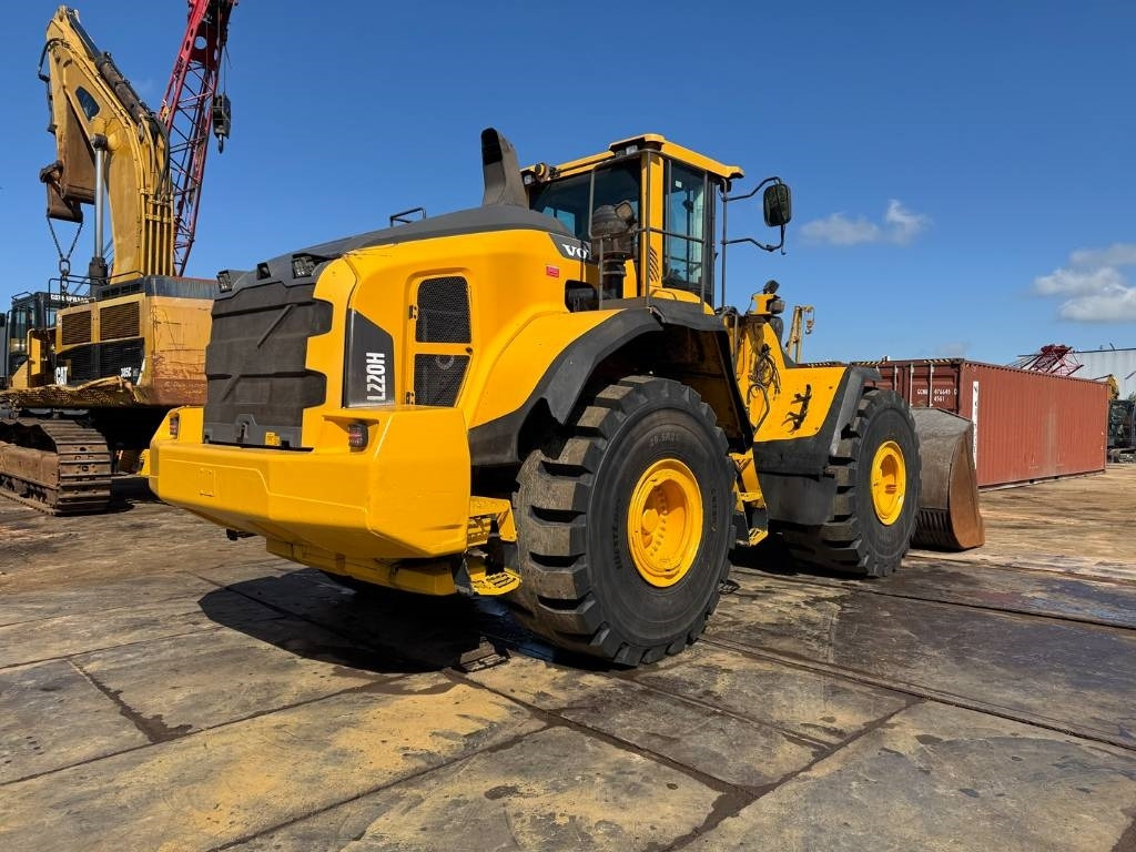 Volvo L 220 H ( WITH NEW TYRES ) - Rataslaadur: pilt 5 Volvo L 220 H ( WITH NEW TYRES ) - Rataslaadur: pilt 5