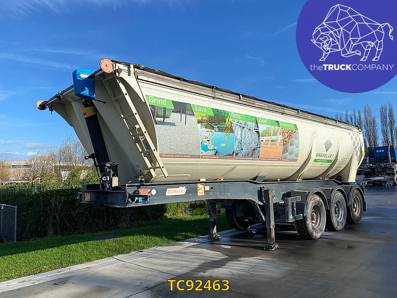 Benalu - Kallur-poolhaagis: pilt 1 Benalu - Kallur-poolhaagis: pilt 1