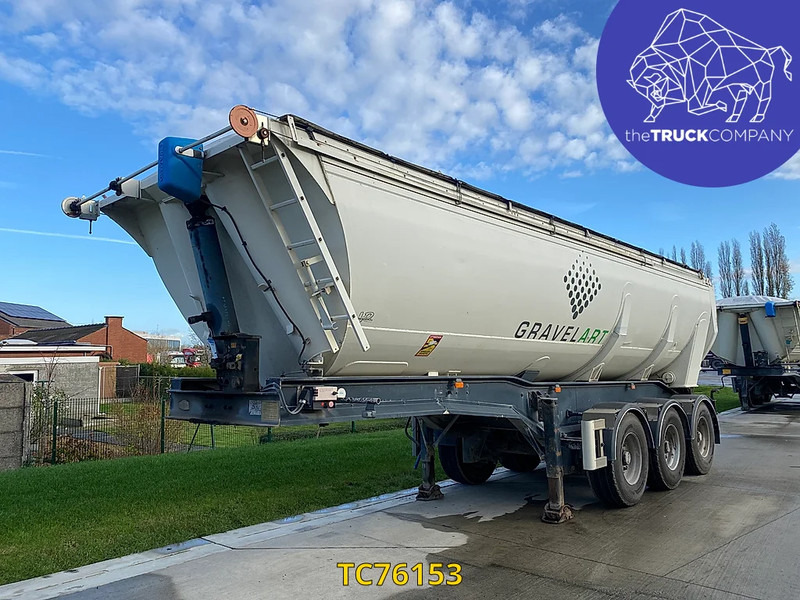 Benalu - Kallur-poolhaagis: pilt 1 Benalu - Kallur-poolhaagis: pilt 1