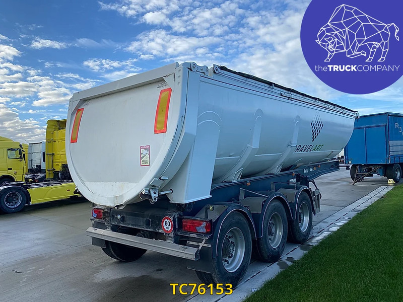 Benalu - Kallur-poolhaagis: pilt 4 Benalu - Kallur-poolhaagis: pilt 4