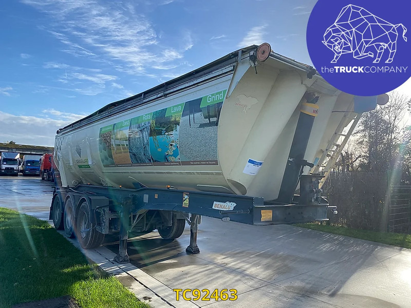 Benalu - Kallur-poolhaagis: pilt 3 Benalu - Kallur-poolhaagis: pilt 3