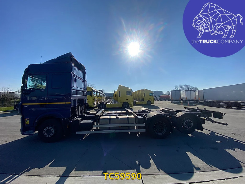 DAF XF Euro6 480 - Konteinerveduk/ Tõstukiga veoauto: pilt 2 DAF XF Euro6 480 - Konteinerveduk/ Tõstukiga veoauto: pilt 2