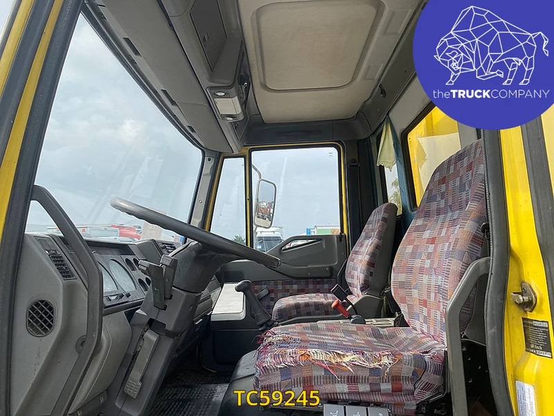 Iveco EuroCargo 120 E18 - Kabiinišassiiga veoauto: pilt 3 Iveco EuroCargo 120 E18 - Kabiinišassiiga veoauto: pilt 3