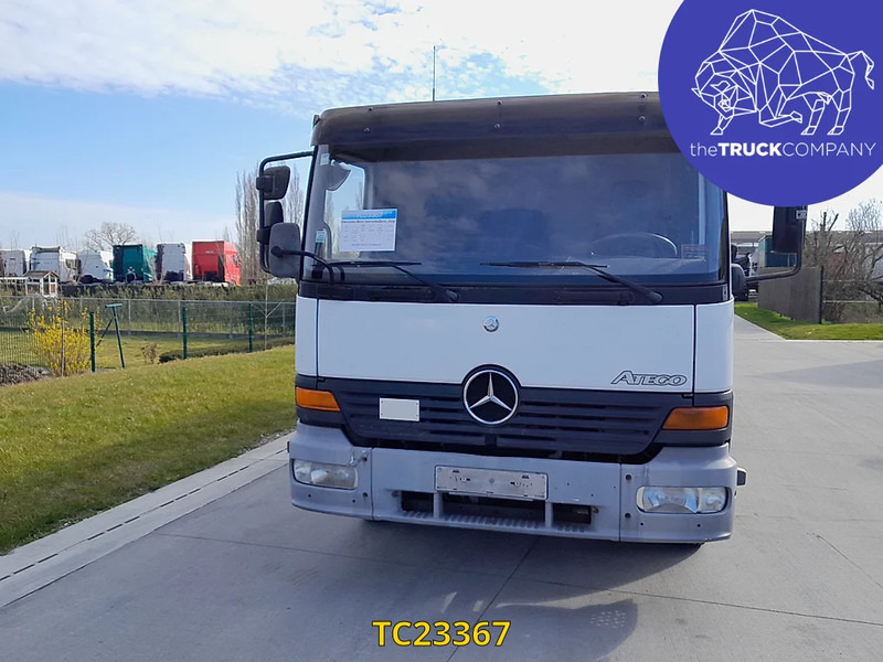 Mercedes-Benz Atego 1217 - Konteinerveduk/ Tõstukiga veoauto: pilt 2 Mercedes-Benz Atego 1217 - Konteinerveduk/ Tõstukiga veoauto: pilt 2