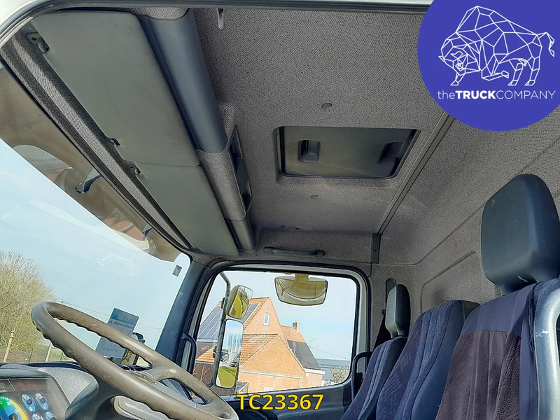 Mercedes-Benz Atego 1217 - Konteinerveduk/ Tõstukiga veoauto: pilt 4 Mercedes-Benz Atego 1217 - Konteinerveduk/ Tõstukiga veoauto: pilt 4
