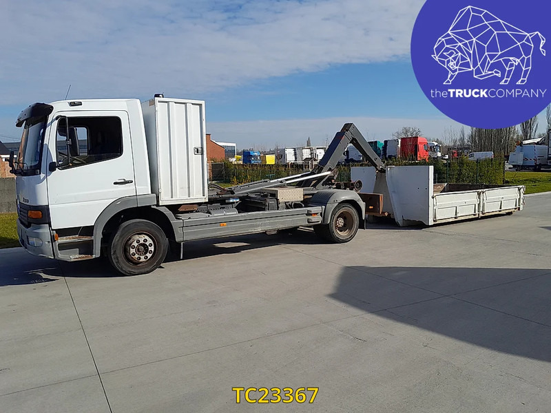Mercedes-Benz Atego 1217 - Konteinerveduk/ Tõstukiga veoauto: pilt 5 Mercedes-Benz Atego 1217 - Konteinerveduk/ Tõstukiga veoauto: pilt 5