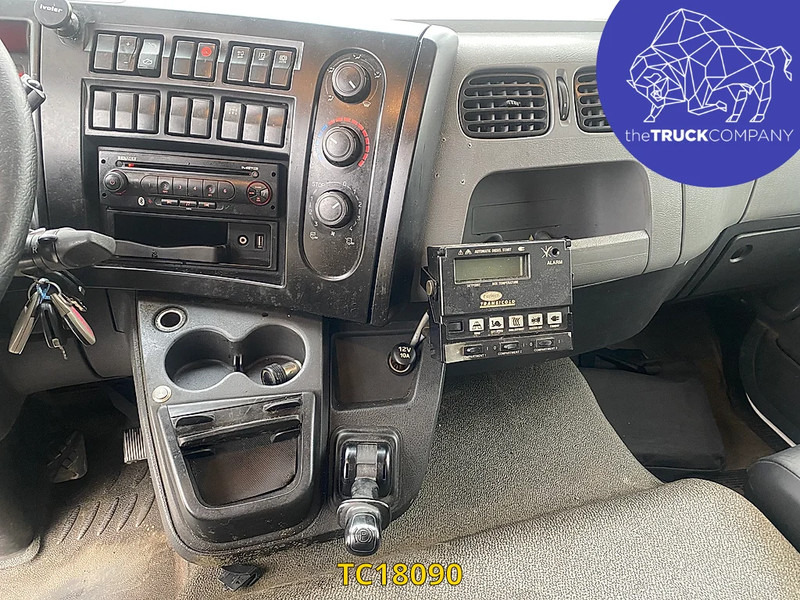 Renault D 240 - Külmutiga veoauto: pilt 4 Renault D 240 - Külmutiga veoauto: pilt 4