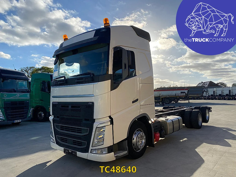 Volvo FH 460 - Kabiinišassiiga veoauto: pilt 1 Volvo FH 460 - Kabiinišassiiga veoauto: pilt 1
