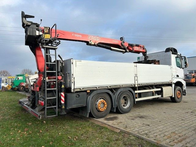 Mercedes-Benz 2545 Kran FASSI F195AS Mercedes-Benz 2545 Kran FASSI F195AS - Madelveok/ Platvormveok, Kraanaga veoauto: pilt 1 Mercedes-Benz 2545 Kran FASSI F195AS Mercedes-Benz 2545 Kran FASSI F195AS - Madelveok/ Platvormveok, Kraanaga veoauto: pilt 1
