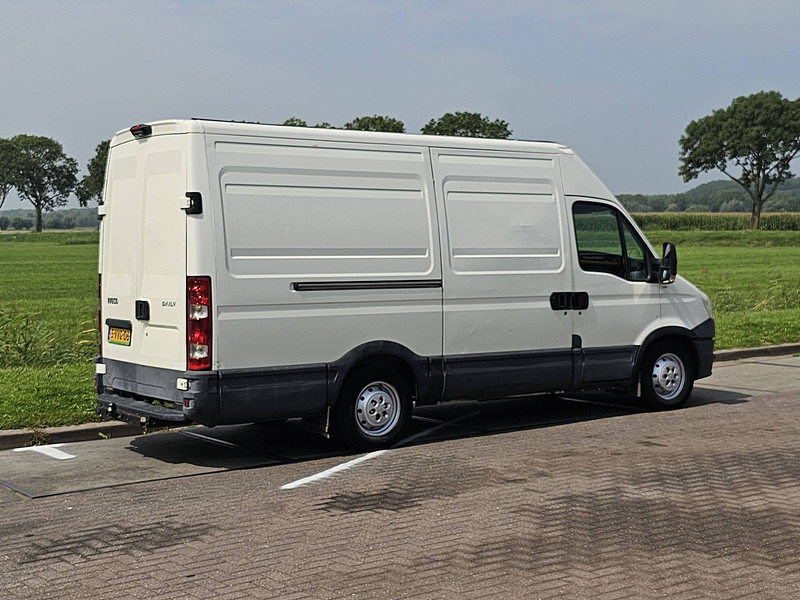 Iveco Daily 35S21 L2H2 Airco 3.0L 204p - Kaubik: pilt 3 Iveco Daily 35S21 L2H2 Airco 3.0L 204p - Kaubik: pilt 3