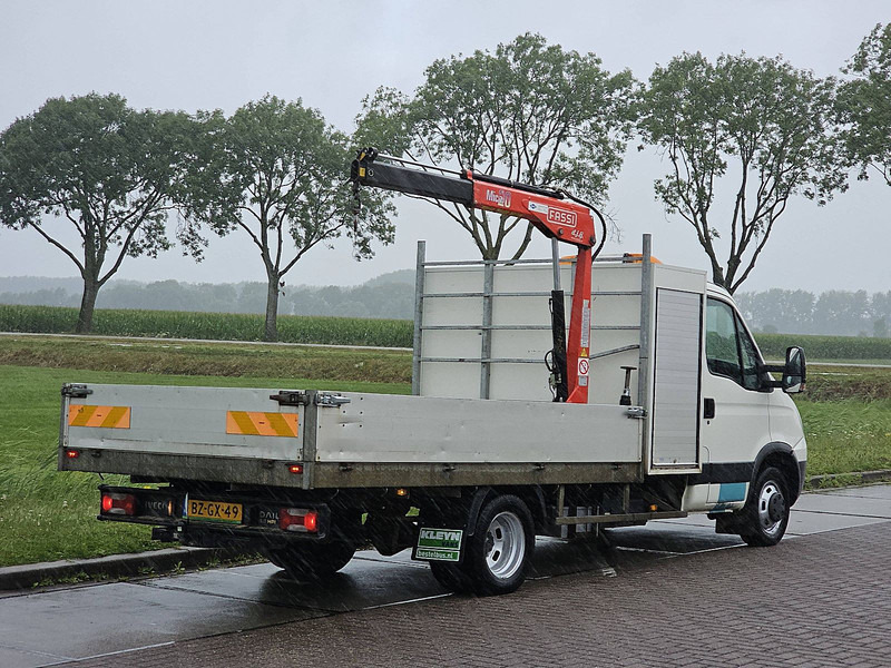 Iveco Daily 40C15 XL FASSI laadkraan - Madelauto: pilt 3 Iveco Daily 40C15 XL FASSI laadkraan - Madelauto: pilt 3