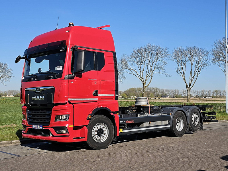 MAN 26.470 TGX GX 6X2-4 STEER AXLE - Konteinerveduk/ Tõstukiga veoauto: pilt 2 MAN 26.470 TGX GX 6X2-4 STEER AXLE - Konteinerveduk/ Tõstukiga veoauto: pilt 2