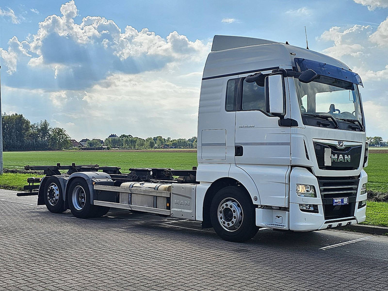 MAN 26.500 TGX - Konteinerveduk/ Tõstukiga veoauto: pilt 5 MAN 26.500 TGX - Konteinerveduk/ Tõstukiga veoauto: pilt 5