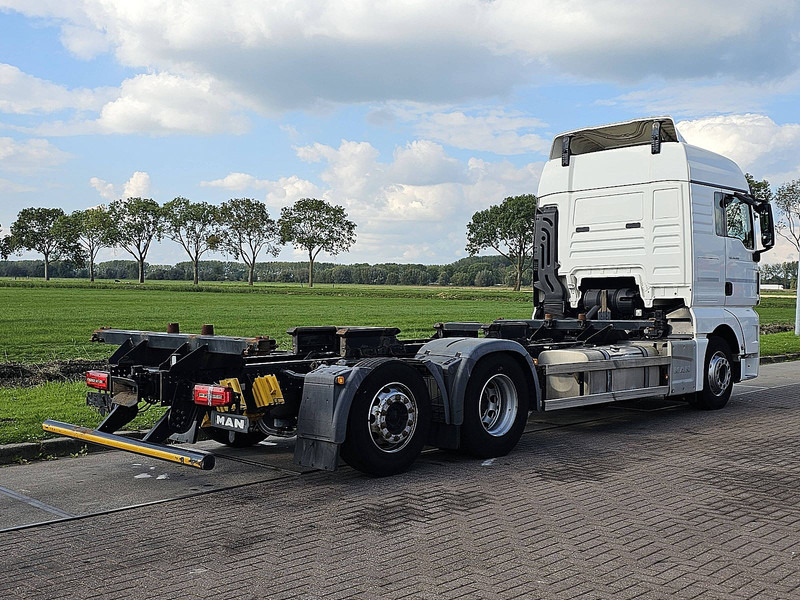 MAN 26.500 TGX - Konteinerveduk/ Tõstukiga veoauto: pilt 3 MAN 26.500 TGX - Konteinerveduk/ Tõstukiga veoauto: pilt 3